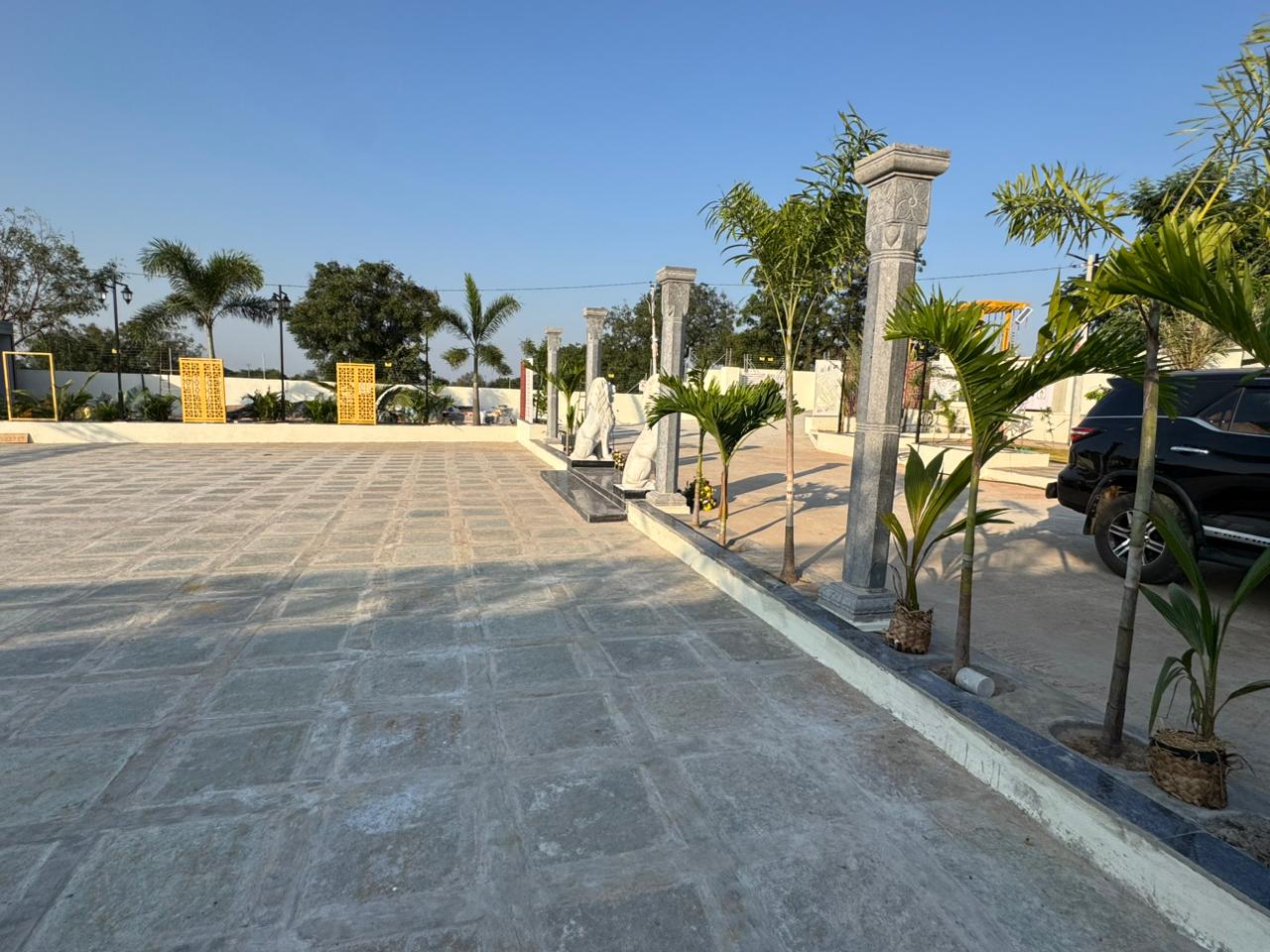 RK7 Courtyard